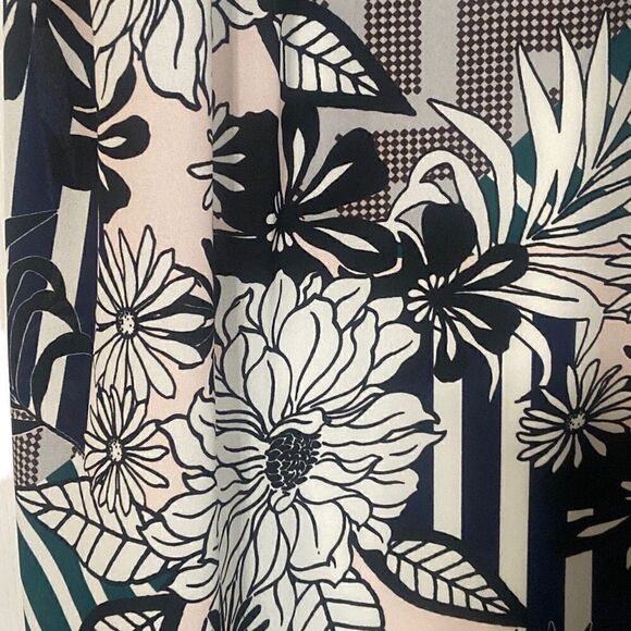 Christian Caliendo Lined Sleeveless Dress Black White Floral Splashes of Color - Picture 8 of 11